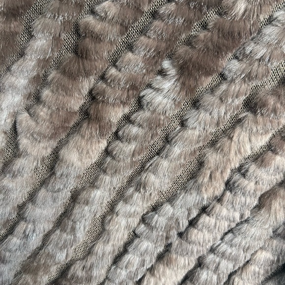 Studio 512 One Size Rabbit Fur Blend Poncho Brown 5994 - Picture 5 of 6